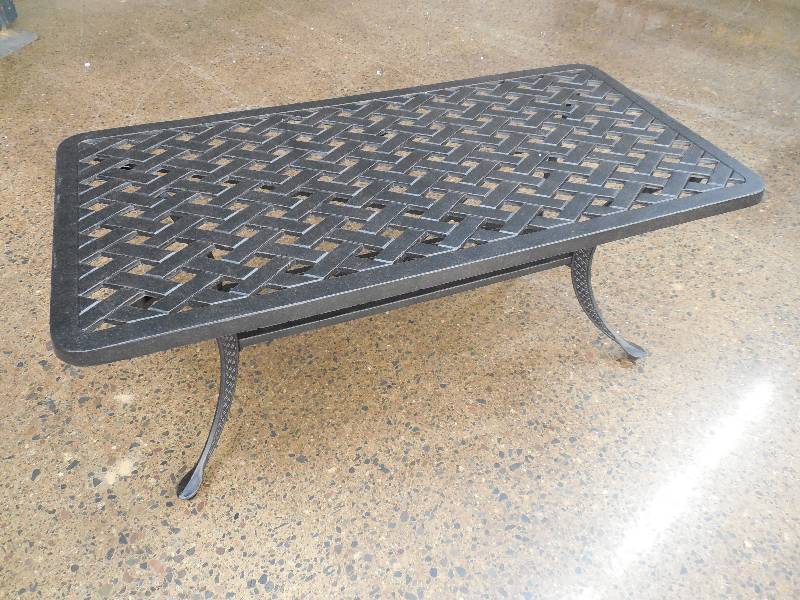 lot 11 image: Weave 42 x 21 Rectangular Coffee Table - Antique Fern