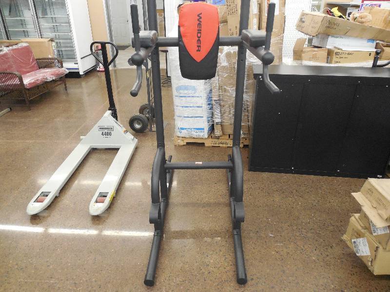 lot 21 image: Weider Power Tower