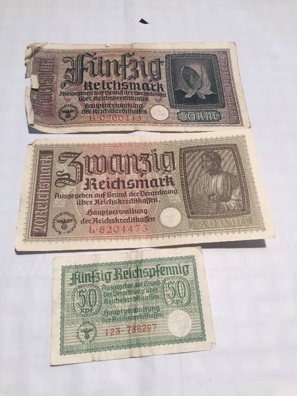 WORLD WAR II GERMAN MONEY