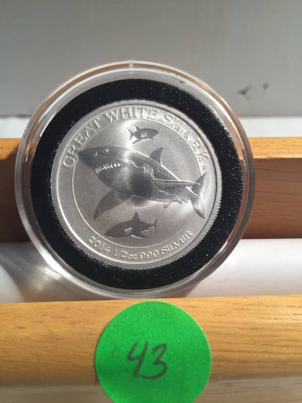 2014 12 OUNCE ELIZABETH II 50 CENT COIN- GREAT WHITE SHARK