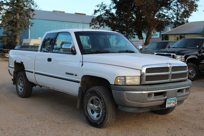 1997 Dodge Ram 1500 Magnum V8 4x4 Club Cab | MnAutoAuctions.com #96 | K-BID