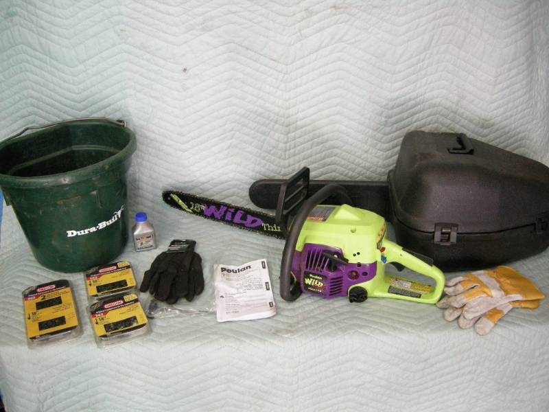 lot 7 image: Poulan Chainsaw