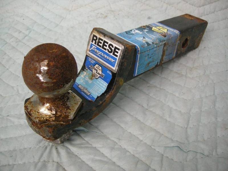 lot 26 image: Reese Tow Hitch