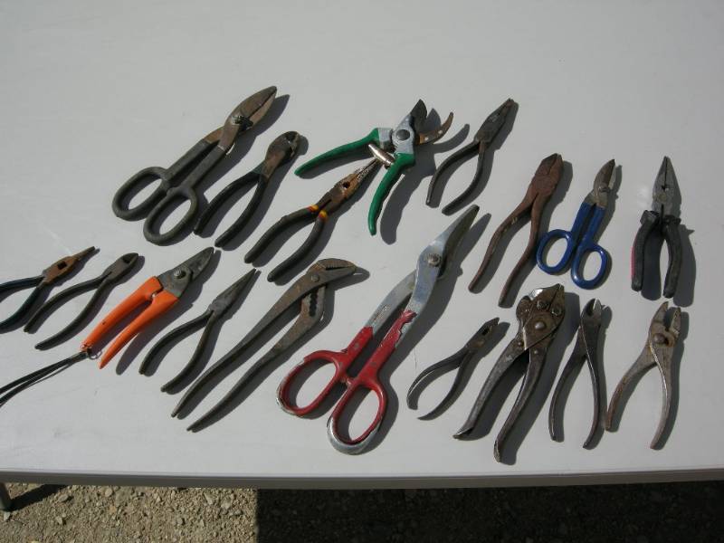 lot 28 image: Group Cutters and Pliers