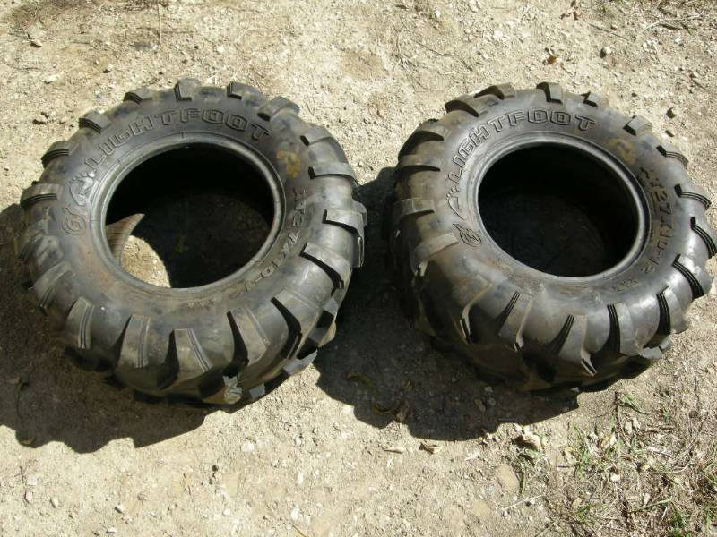 lot 30 image: Pair ATV Tires