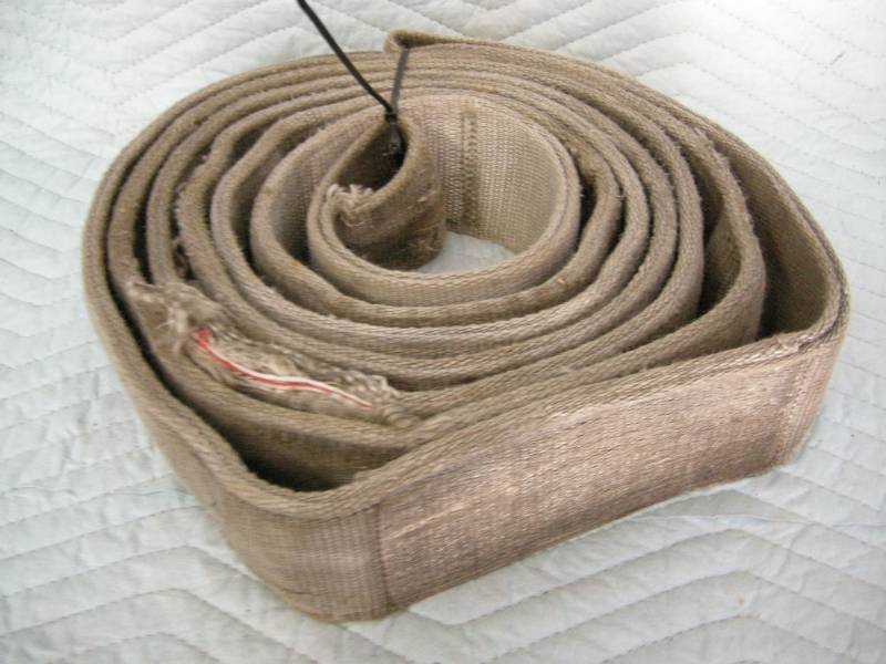 lot 42 image: 4 Tow Strap