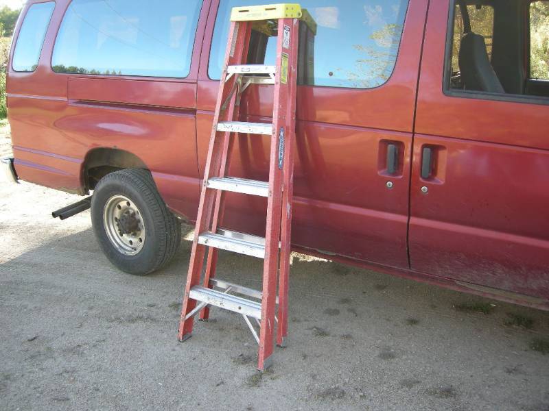 lot 70 image: Werner 6 fiberglass ladder