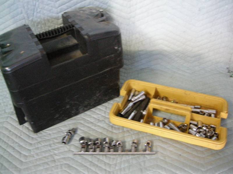 lot 71 image: Stackable Tool Box with Sockets