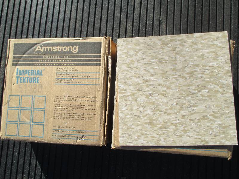 lot 33 image: 2 cases Standard Excelon Imperial T...