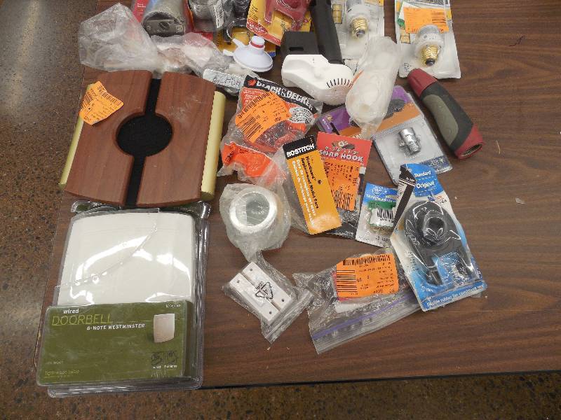 HANDYMAN ELECTRICALPLUMBING LOT