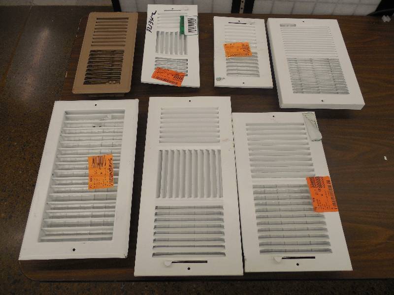 LOT OF 7 HEAT REGISTERS