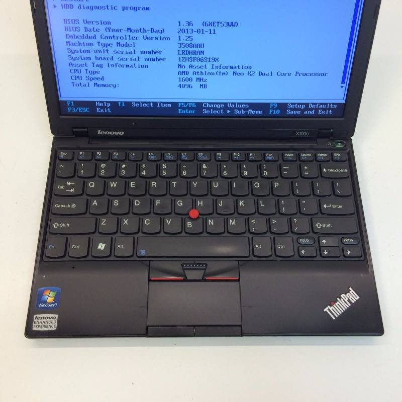 Lenovo X100e Laptop Computer 11.6�