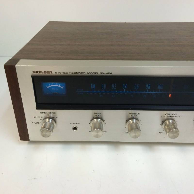 Vintage Pioneer SX-424 Stereo Receiver