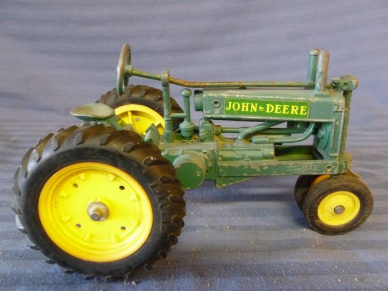 Ertl - John Deere Tractor