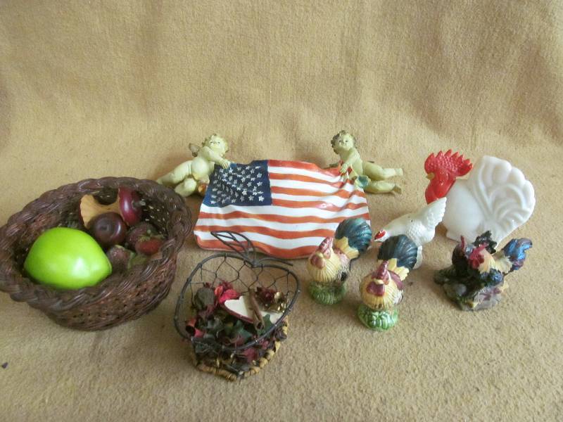 Figurines