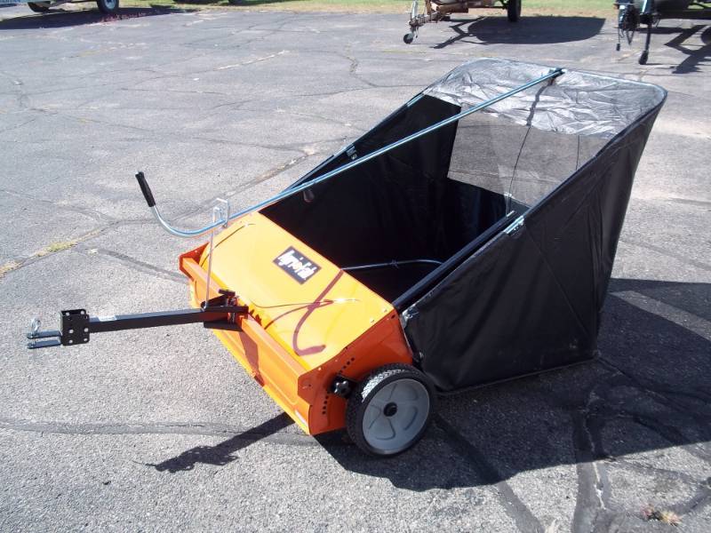 NEW Agri-Fab 44 inch Lawn Sweeper