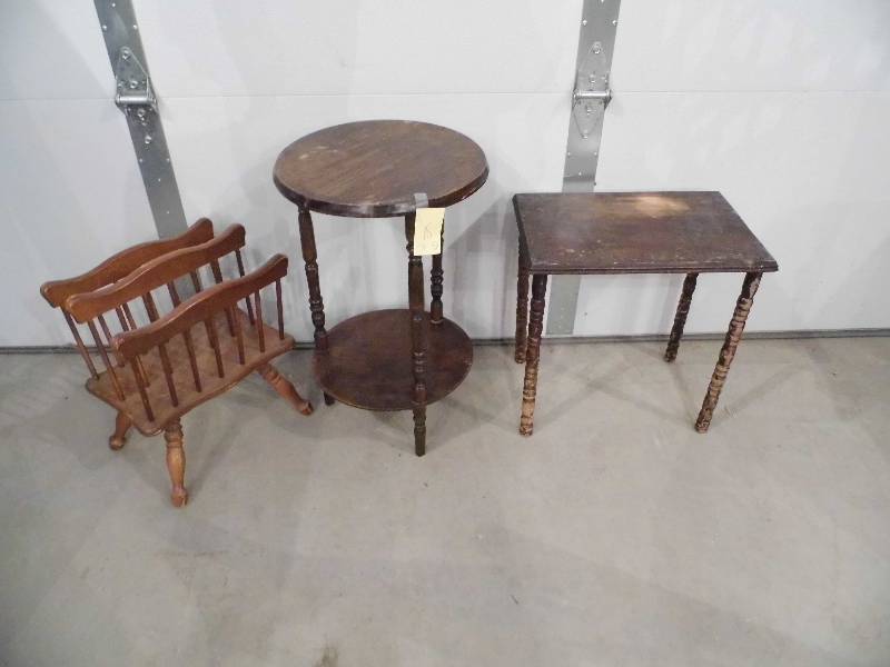 2 Side Tables