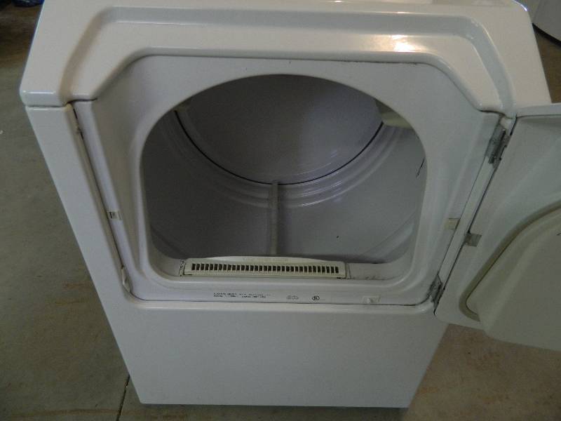 lot 1 image: Maytag Intellidry Clothes Dryer