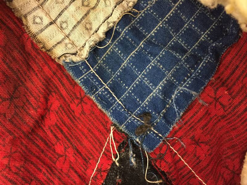 Large antique quilt late 1800s early 1900s.