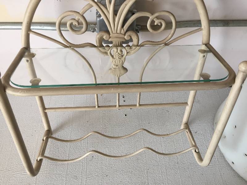 WINE RACK WITH GLASS TOP