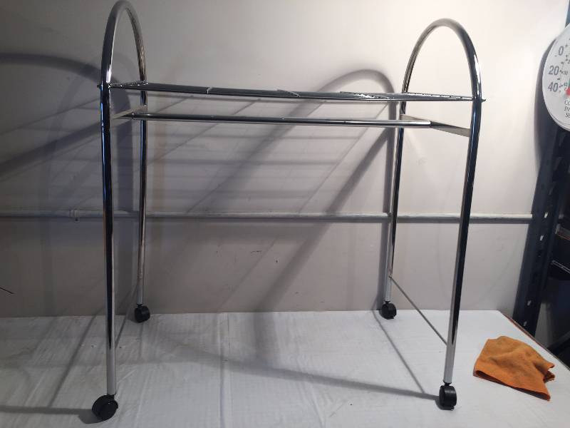 HANGING RACK WITH TOYS