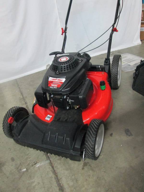 lot 26 image: Troy Bilt 21 3-in-1 Self Propelled Mower