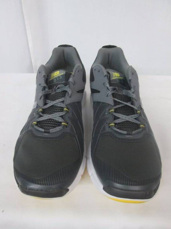 lot 66 image: New Balance 813 Mens Crosstrainer