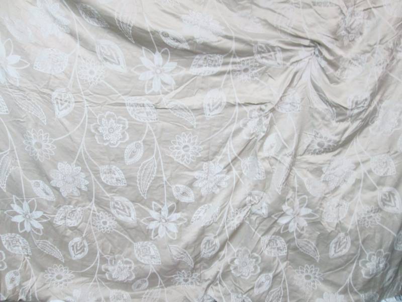 lot 62 image: McLeland Design Iberia 8-pc. Comforter Set - King