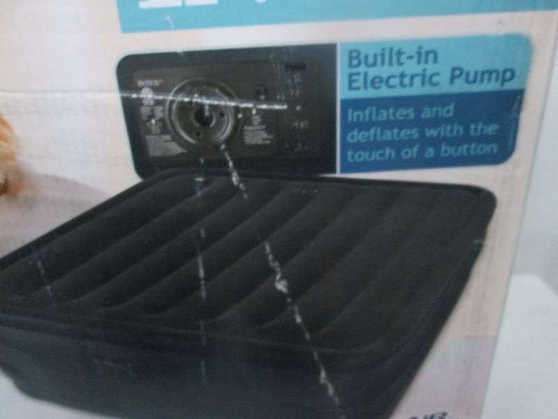 lot 51 image: Intex Queen Raised Airbed