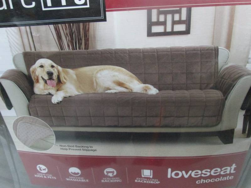 lot 88 image: Sure Fit Velvet Pet-Friendly Loveseat Cover