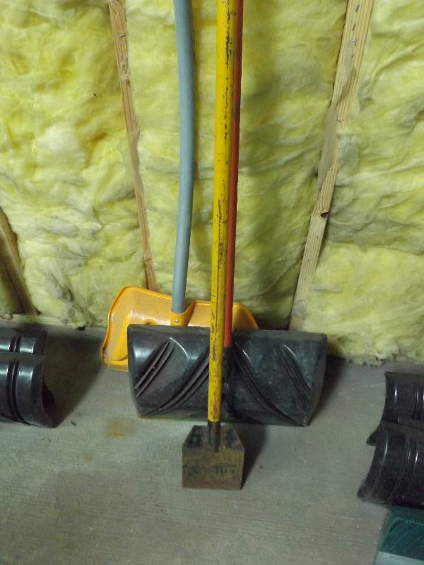 Shovels and Scraper