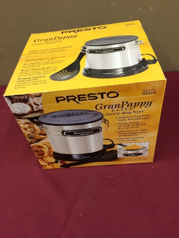 Presto Electric Deep Fryer  new in box