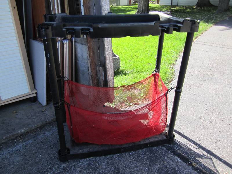 Rubbermaid lawn tool organizer with...