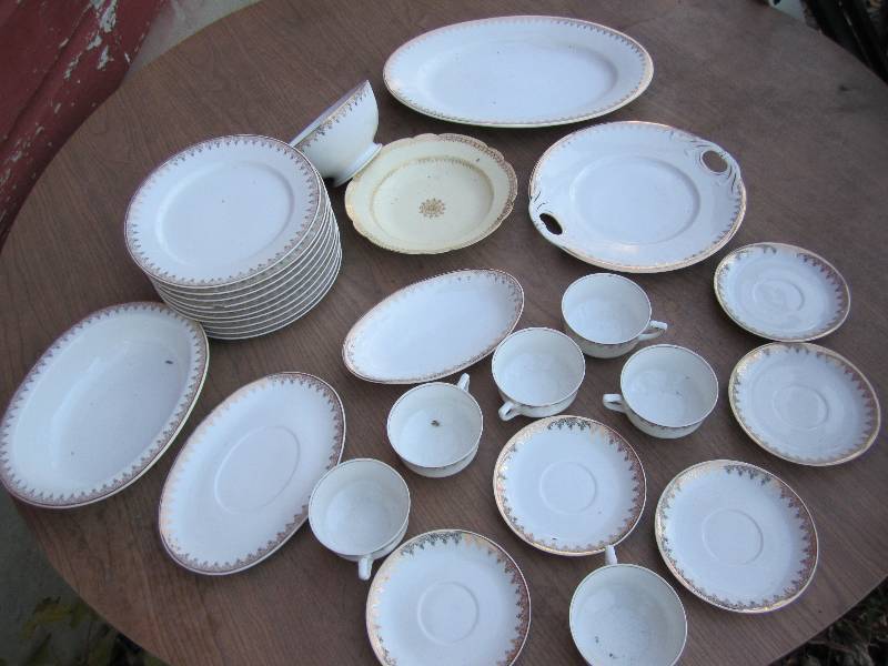 Dish set, some pieces are marked Vi...