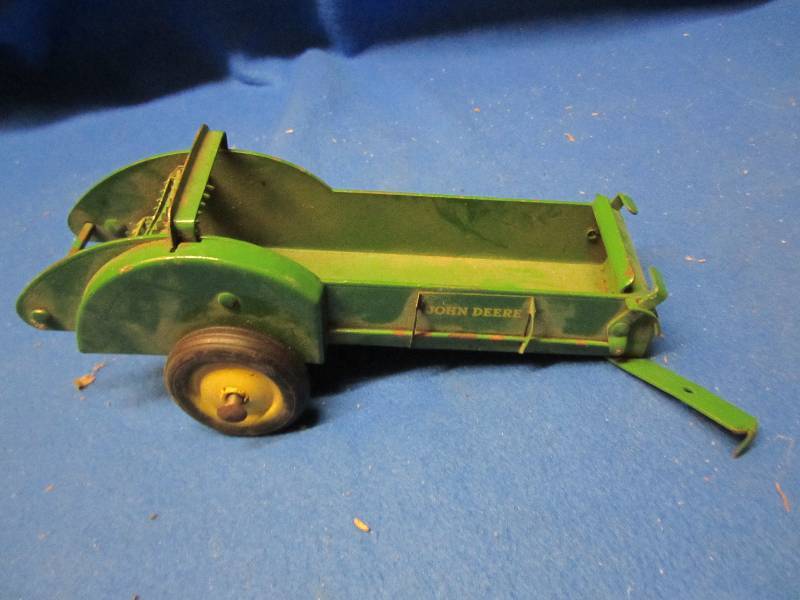 Vintage John Deer model metal, made...