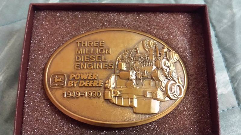 lot 7 image: JD 3 million Diesel Engines wKeychain