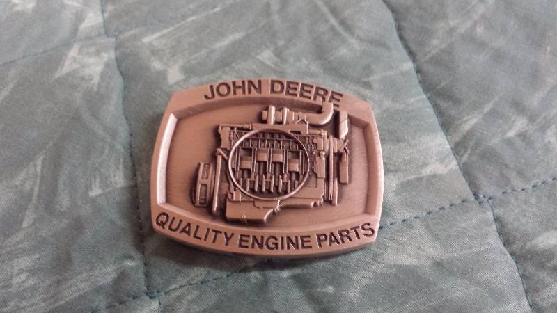 lot 40 image: John Deere Quality Engine Parts