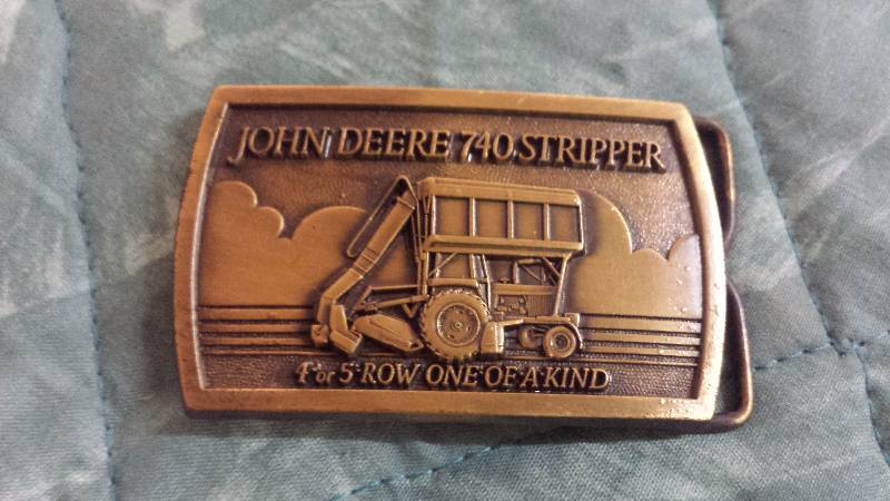 lot 70 image: John Deere 740 Stripper