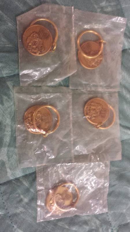 lot 105 image: JD 3 million Keychains (5)