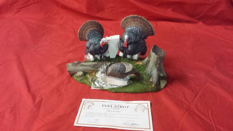 lot 245 image: The Danbury Mint Full Strut