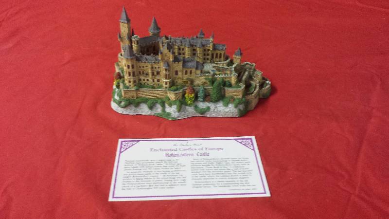 lot 288 image: The Danbury Mint Hohenzollern Castle Banden-Wuttemburg, Germany