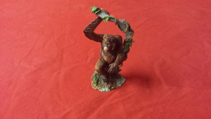 lot 296 image: The Franklin Mint Pongo Pygmaeus