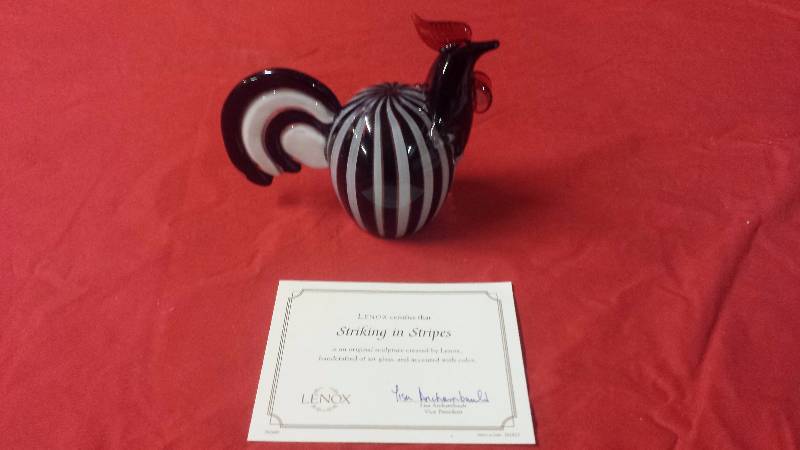 lot 354 image: Lenox Striking in Stripes