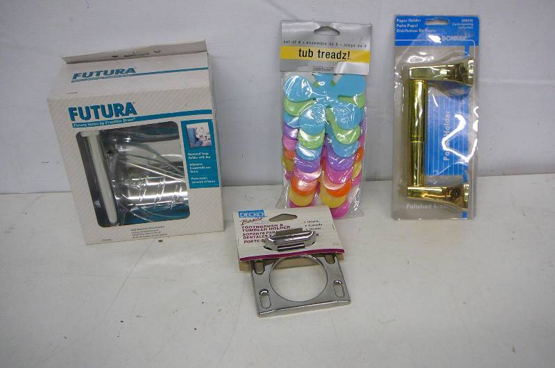 Lot of Bathroom Items
