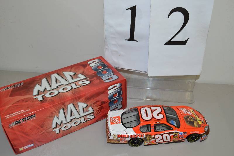 lot 12 image: Tony Stewart