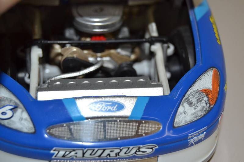 Ford Taurus and Tool Box #13