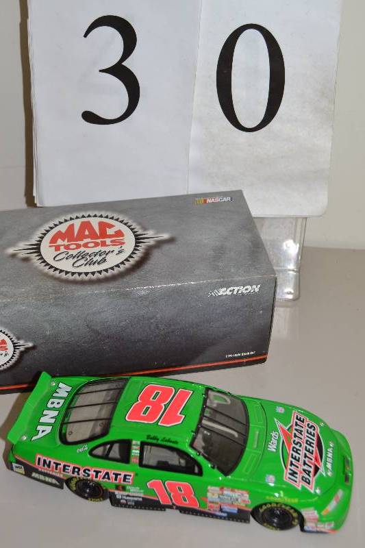 lot 30 image: Bobby Labonte