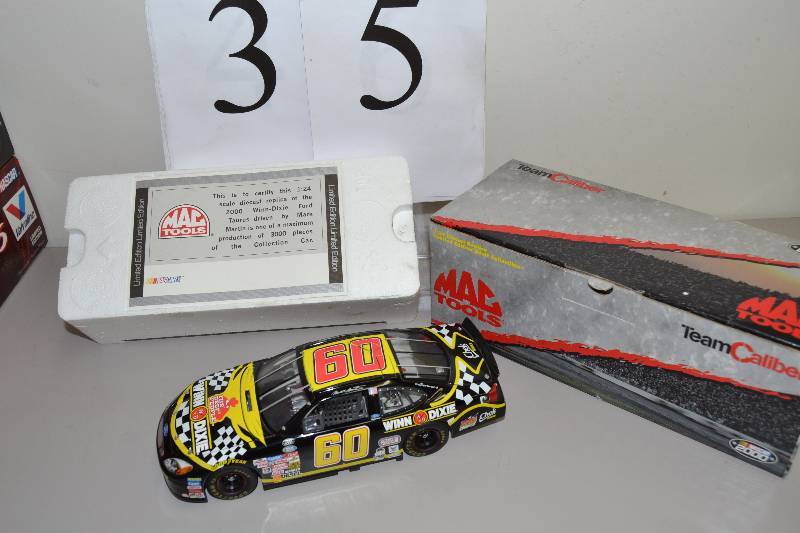 lot 35 image: Mark Martin