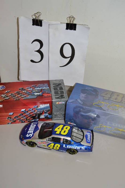 lot 39 image: Jimmie Johnson
