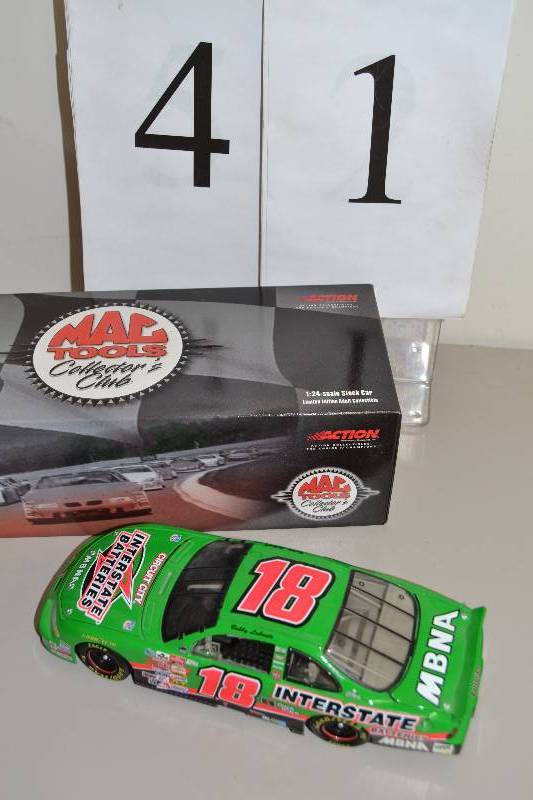 lot 41 image: Bobby Labonte